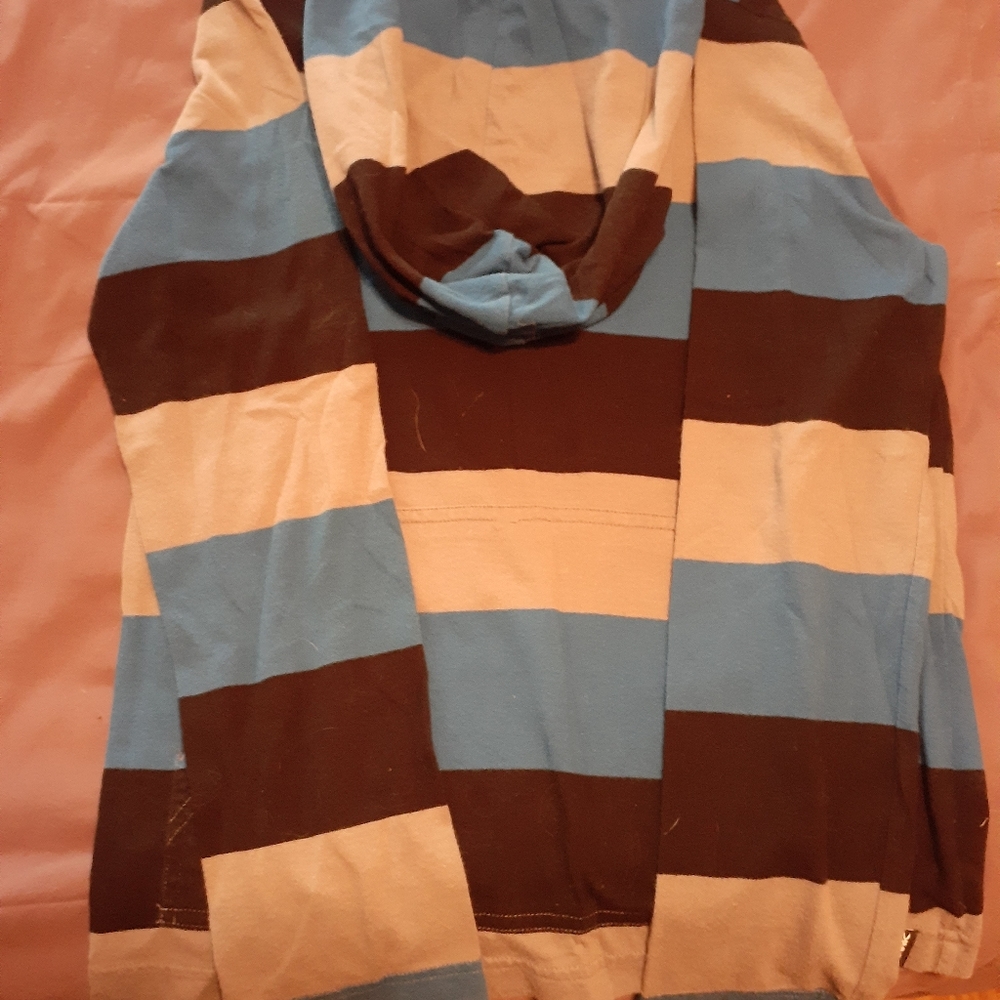 Boys hooded long sleeved
